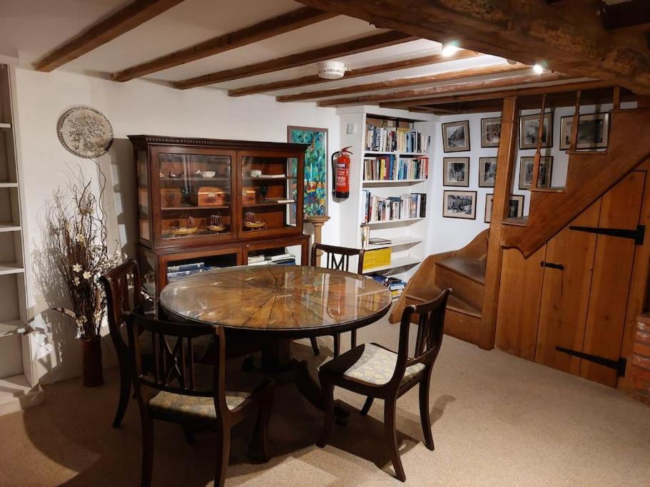 Stable Cottage - Sleeps 6, Near Lulworth Cove Dorchester Kültér fotó