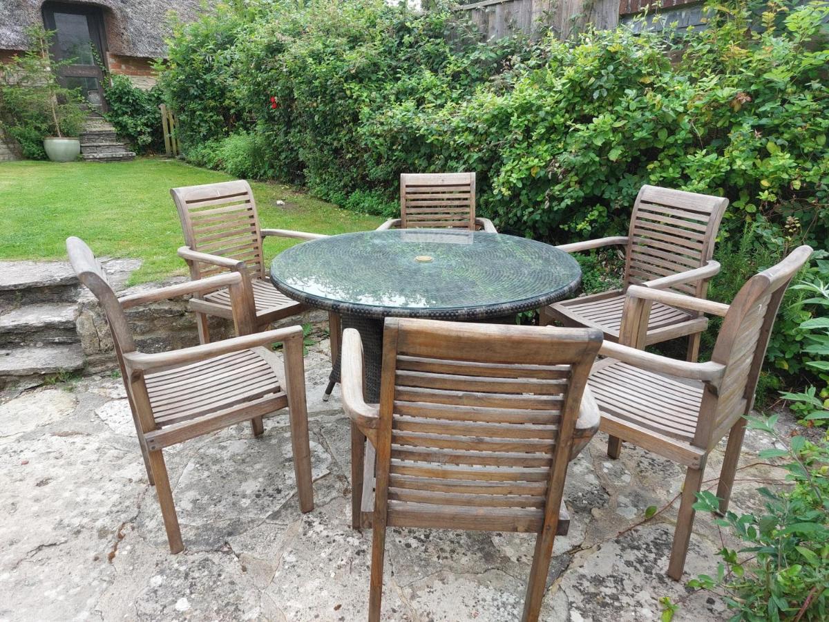Stable Cottage - Sleeps 6, Near Lulworth Cove Dorchester Kültér fotó