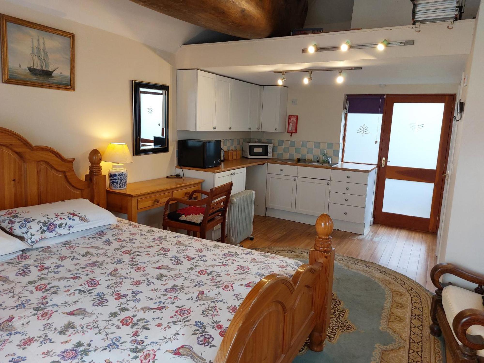 Stable Cottage - Sleeps 6, Near Lulworth Cove Dorchester Kültér fotó
